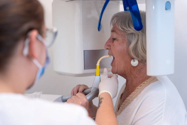 Best Holiday Emergency Dentist in Foreman, AR